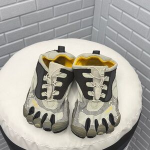 Men’s Vibram FiveFingers Bikila LS